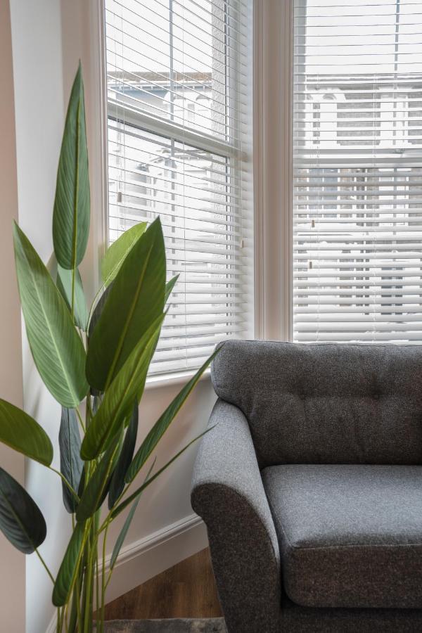 Luxurious And Spacious Central Apartment Great Yarmouth Exteriör bild
