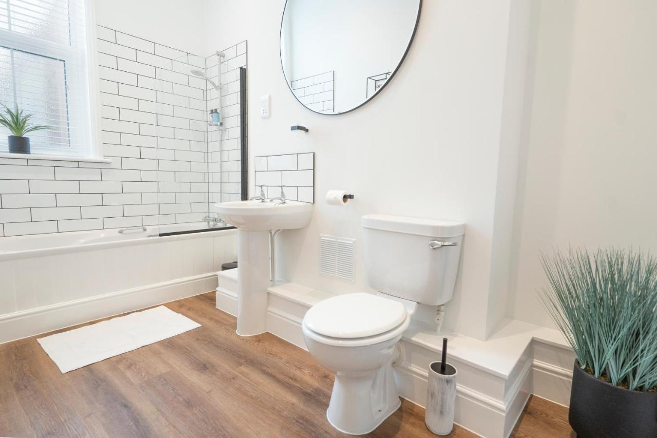 Luxurious And Spacious Central Apartment Great Yarmouth Exteriör bild